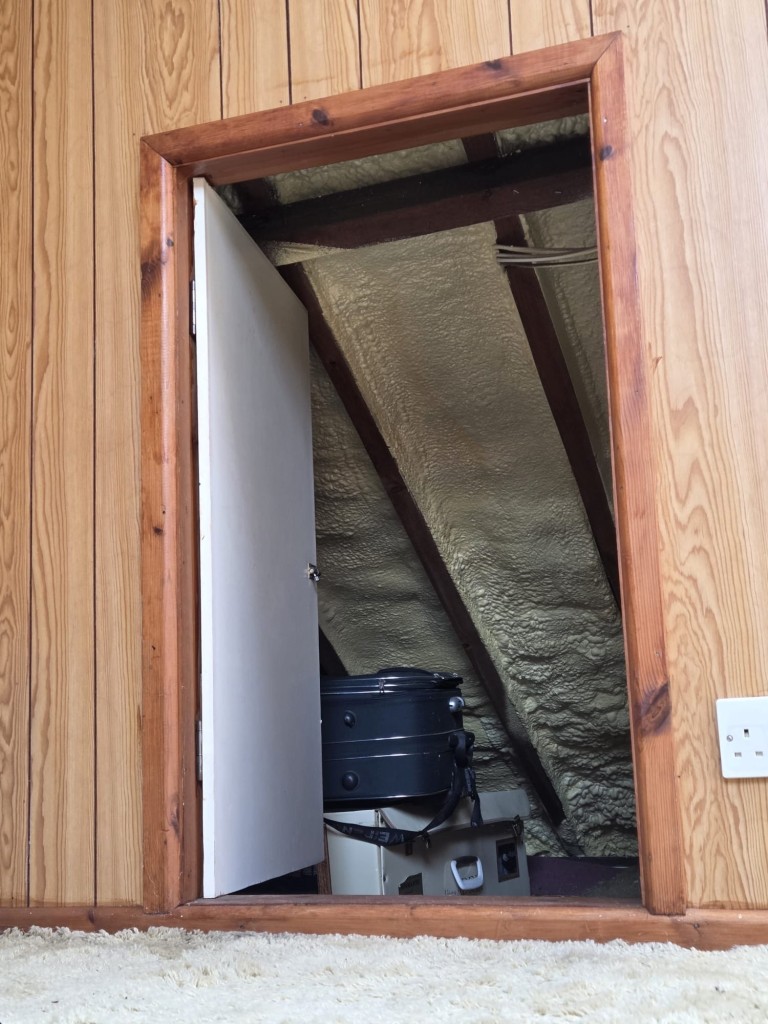 Lot: 107 - DETACHED BUNGALOW FOR IMPROVEMENT - Photo of Insulation Foam